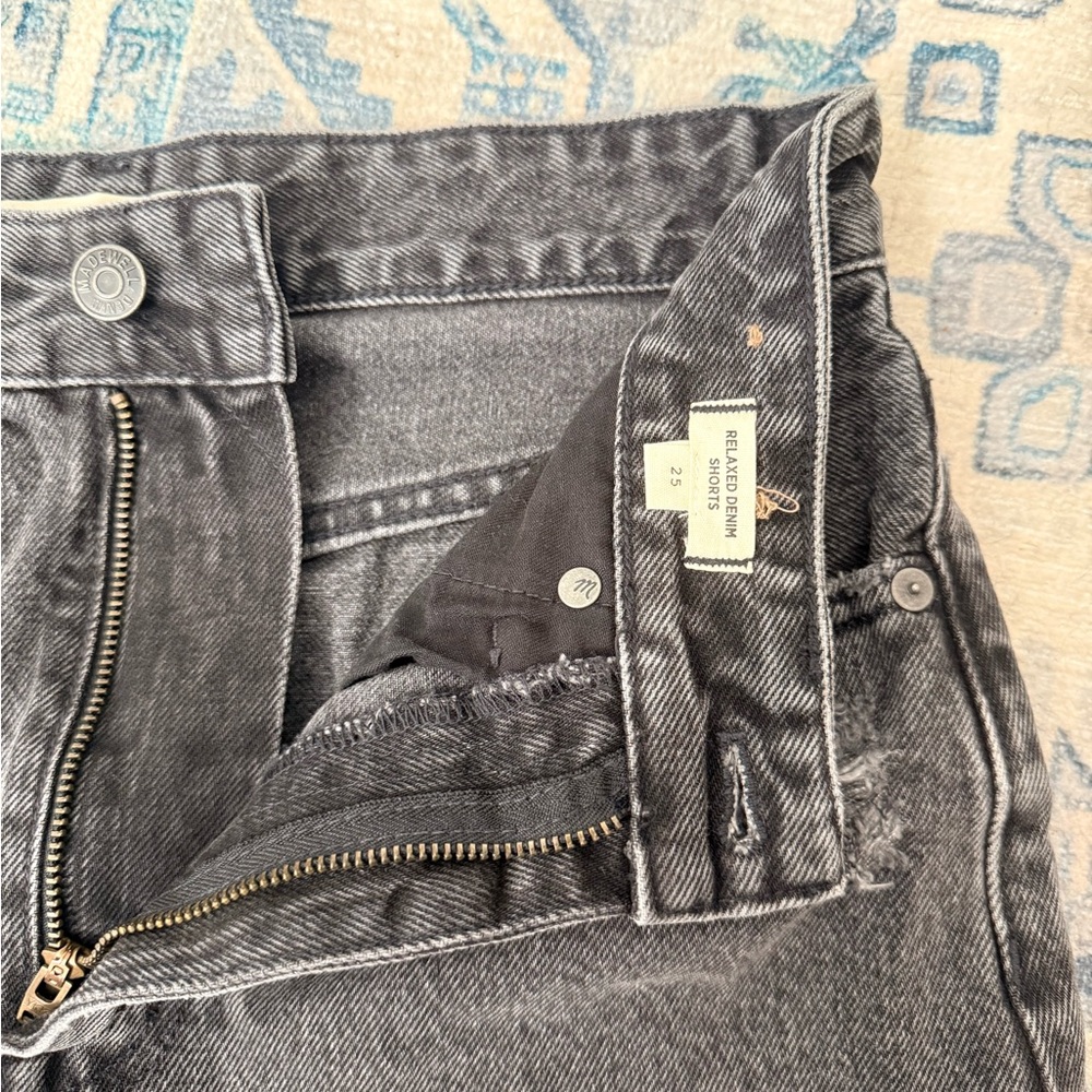 Madewell Washed Black Denim Cutoff Shorts - Picture 2 of 3
